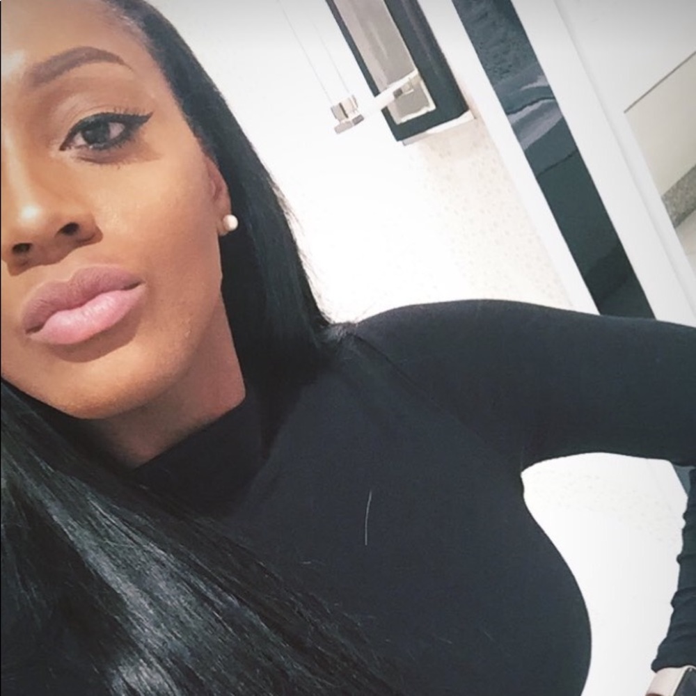 Meet your Posher, Naomi